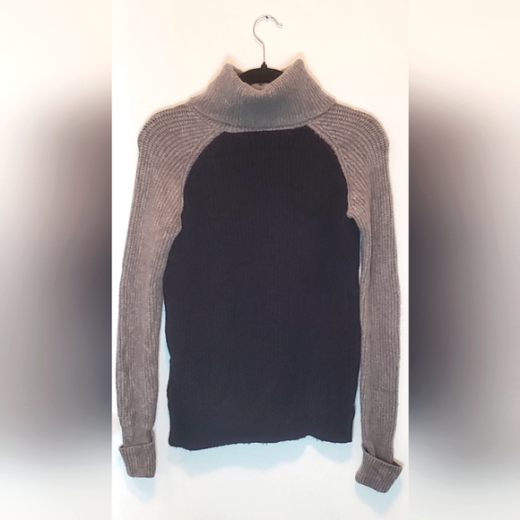 Colorblock turtleneck sweater - Picture 1 of 2